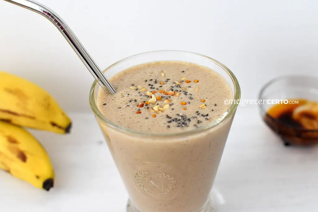 Smoothie energético com guaraná | blog Emagrecer Certo #smoothie #saudavel #pretreino #cafedamanha