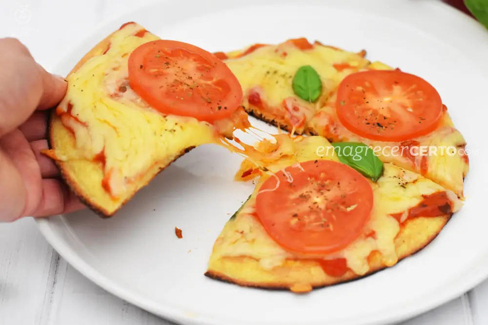 Pizza low carb de frigideira | blog Emagrecer Certo
