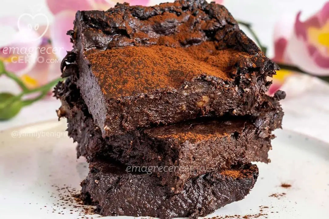 Brownie sem farinha com 4 ingredientes emagrecercerto